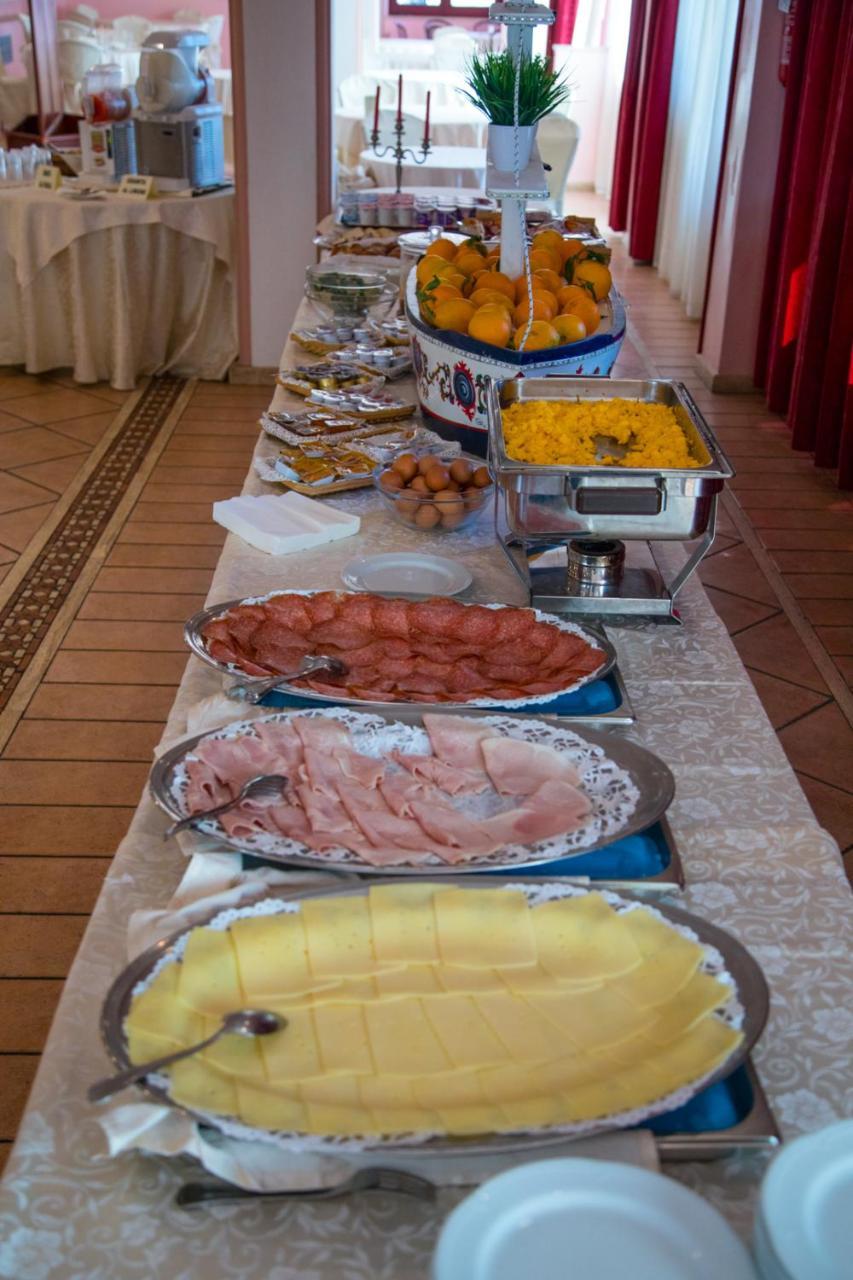 Assinos Palace 4*
