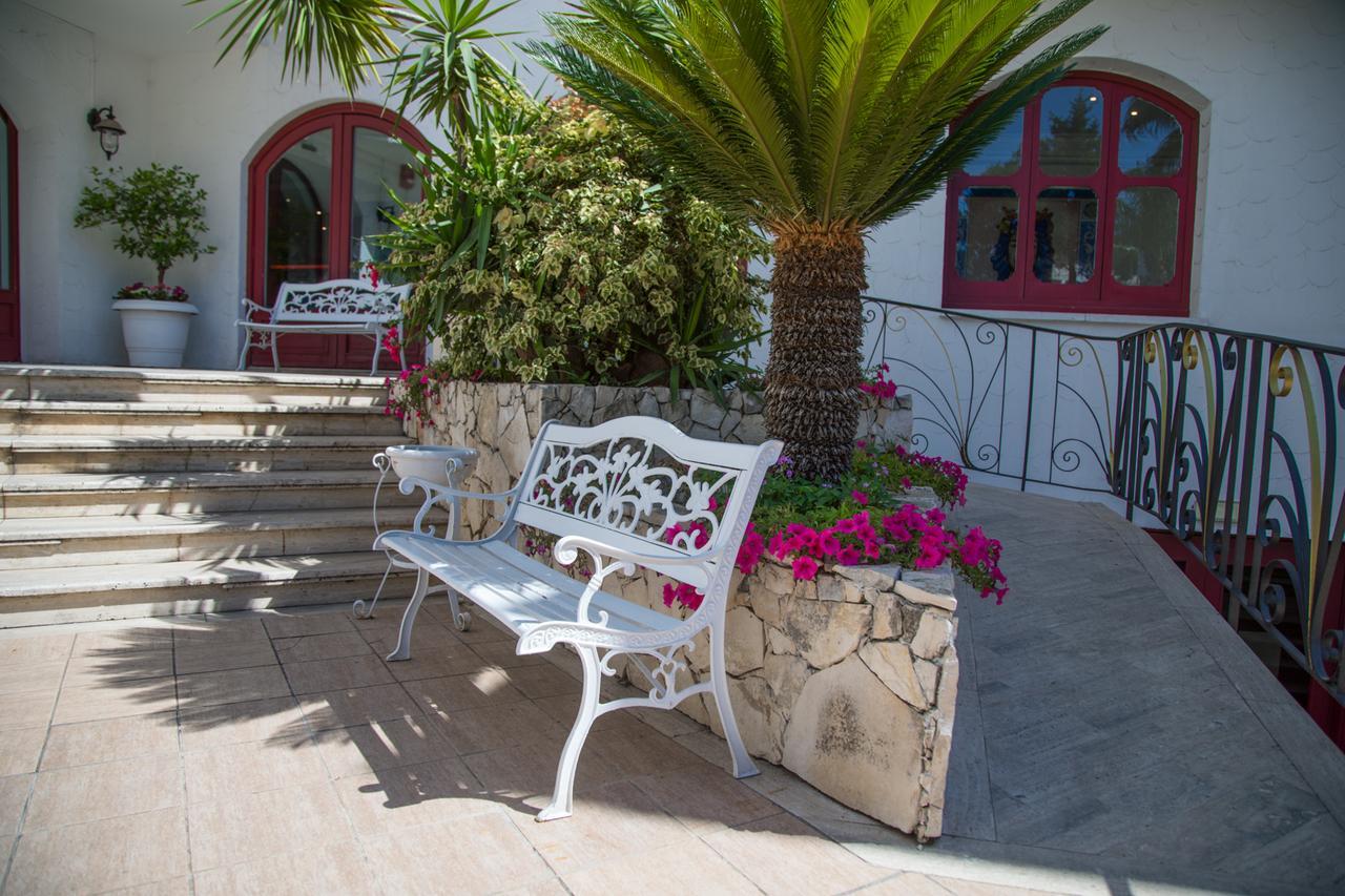 Assinos Palace Hotel