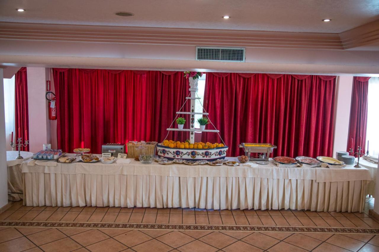 Assinos Palace 4*