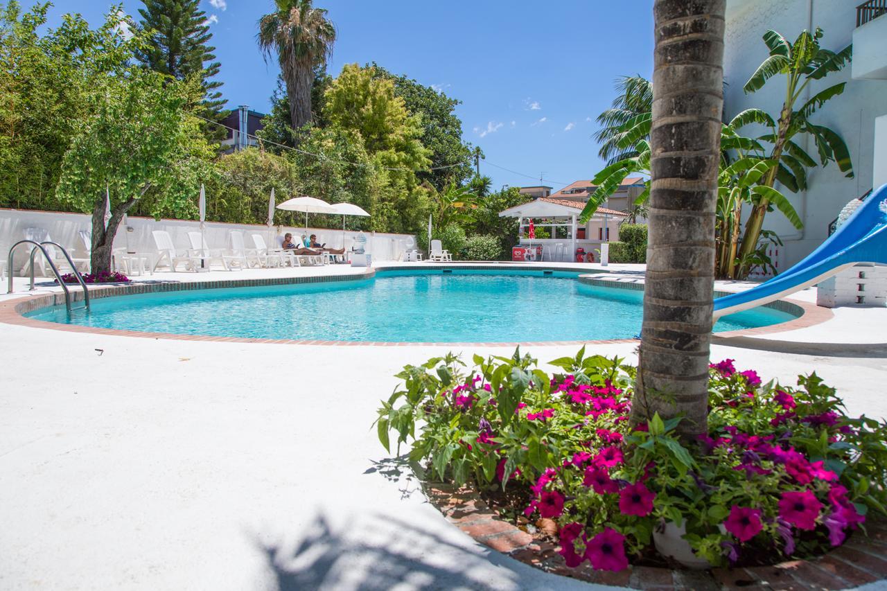 Assinos Palace Hotel 4*
